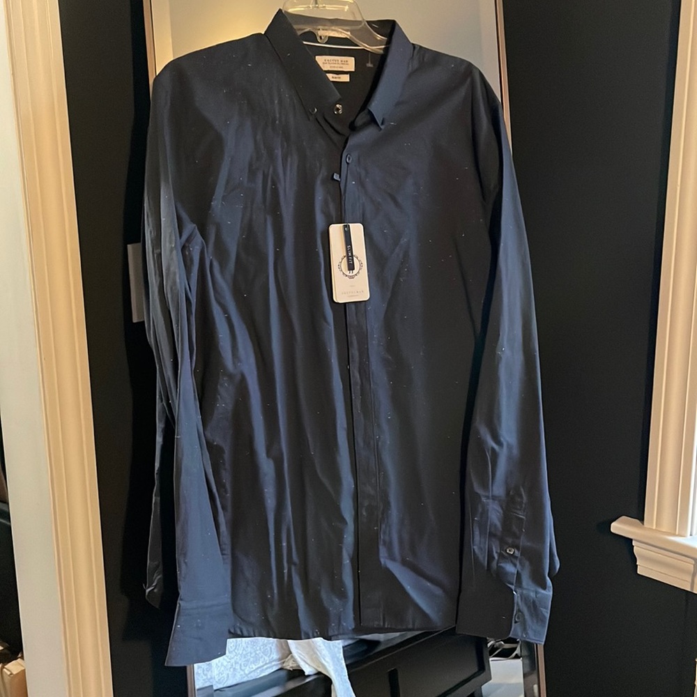 Button Up l XL